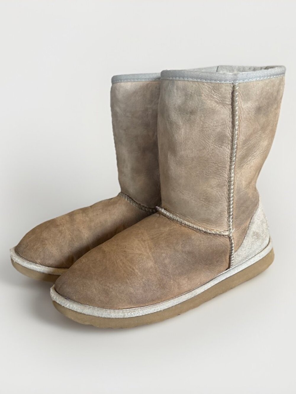 UGG Australia 5825 Womens Classic Mid Calf Boots Suede Sheepskin Chestnut Size 7 - Picture 6 of 11